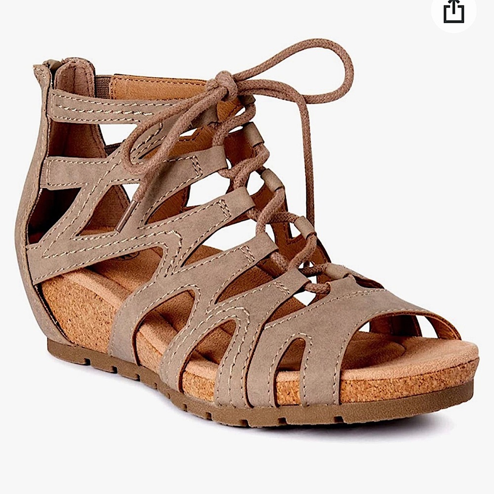Earth Spirit Beige Wedge Sandals